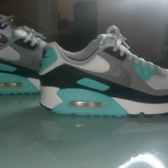 AirMax - Picture 5 of 13